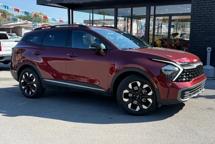 2023 Kia Sportage X-Line photo 1