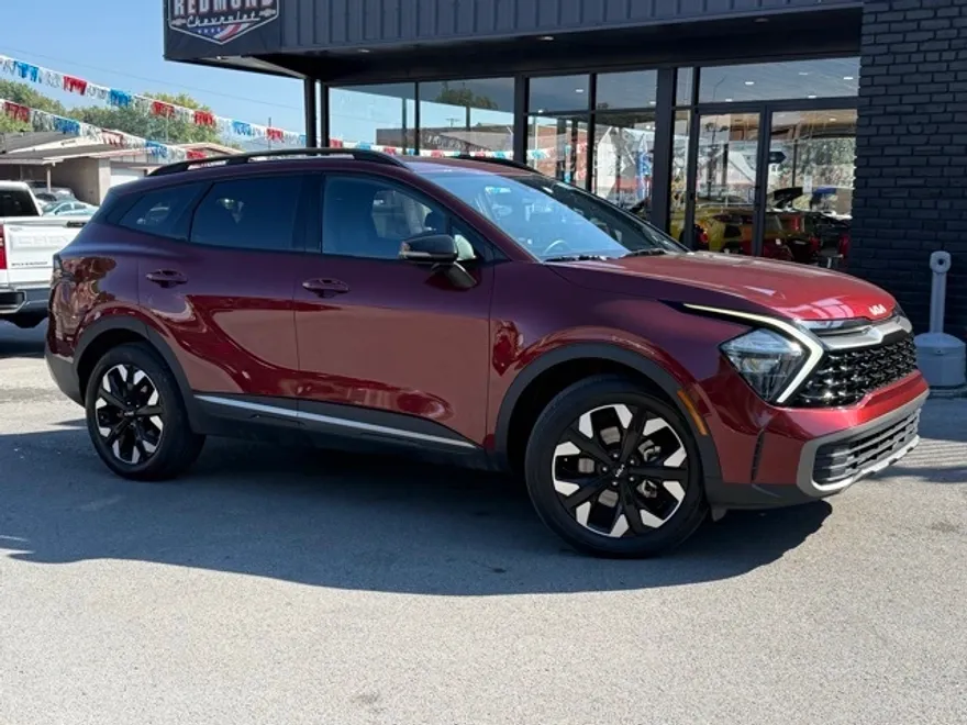 2023 Kia Sportage X-Line photo 1