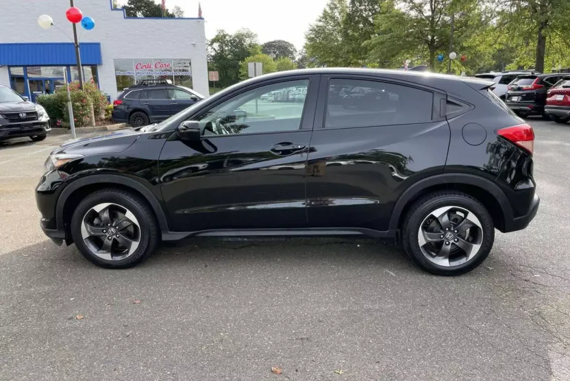2018 Honda HR-V EX photo 1