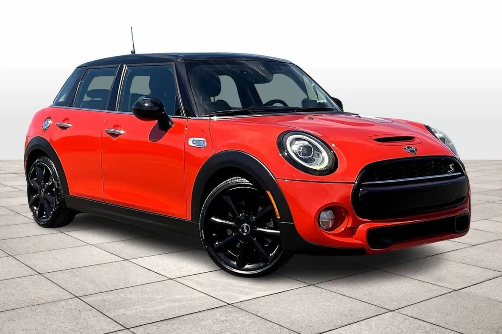 2019 Mini Cooper 4 Door Hardtop S photo 1