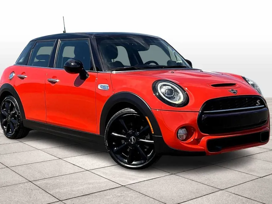 2019 Mini Cooper 4 Door Hardtop S photo 1