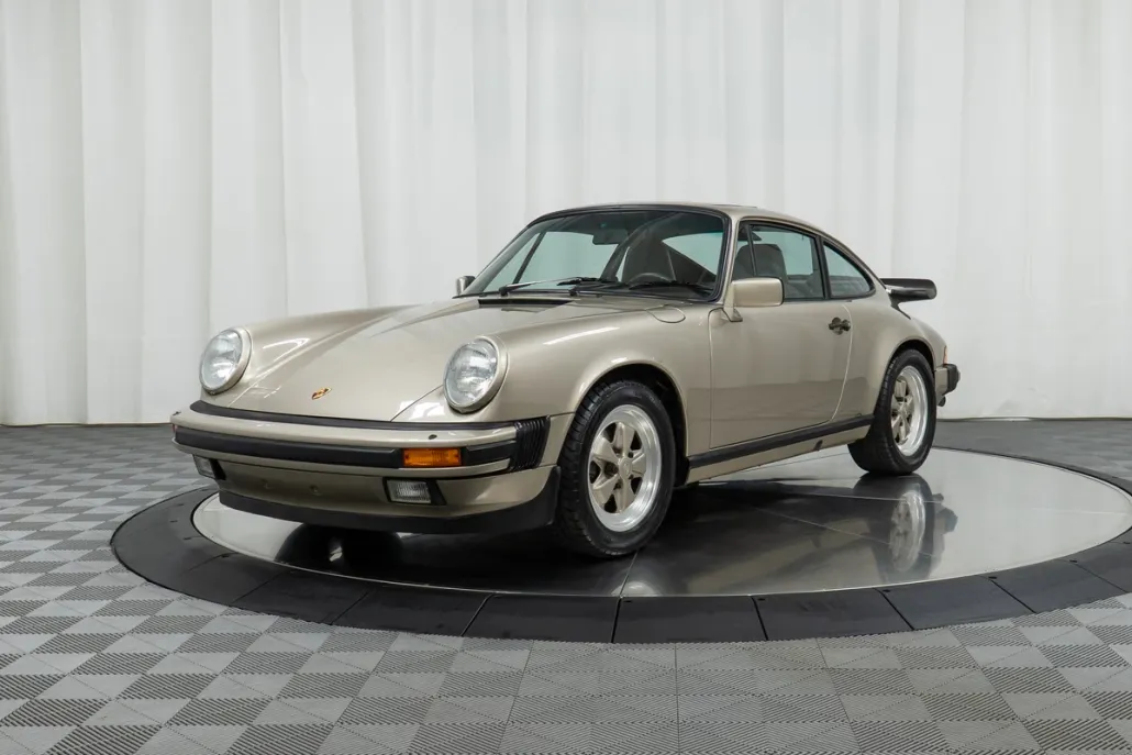 1986 Porsche 911 Coupe photo 1