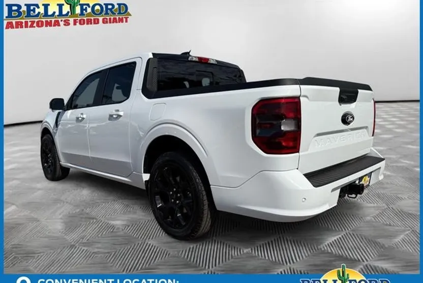 2025 Ford Maverick photo 1