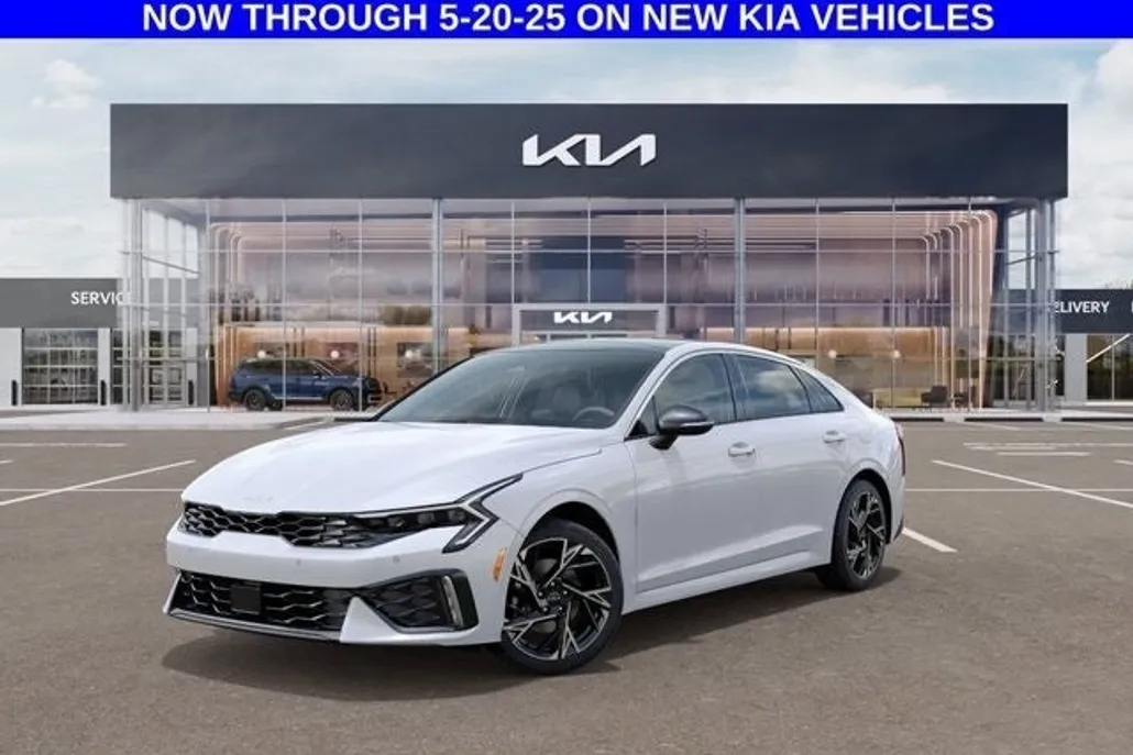 2025 Kia K5 GT-Line photo 1