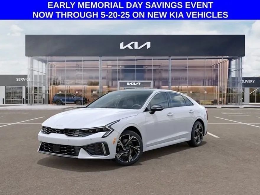 2025 Kia K5 GT-Line photo 1