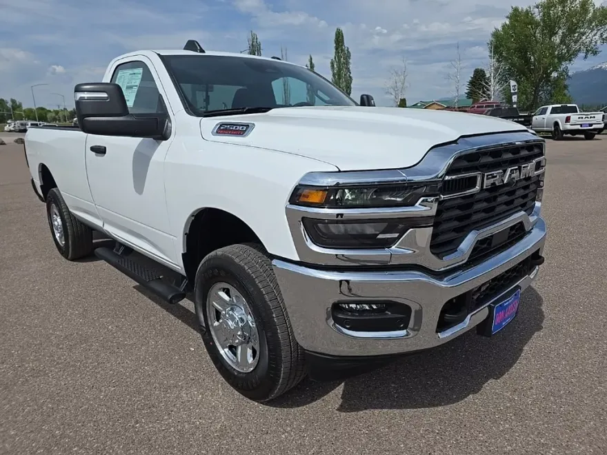 2025 Ram 2500 Tradesman photo 1