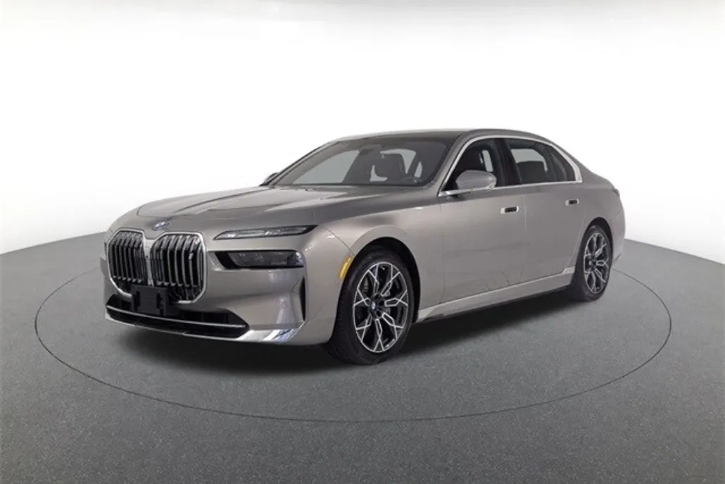 2025 Bmw i7 xDrive60 photo 1