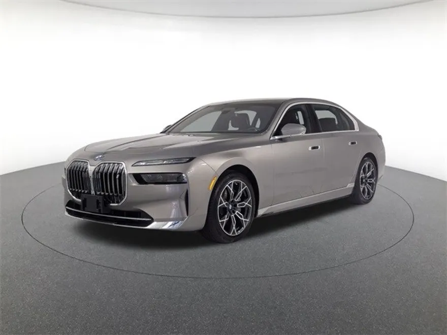 2025 Bmw i7 xDrive60 photo 1