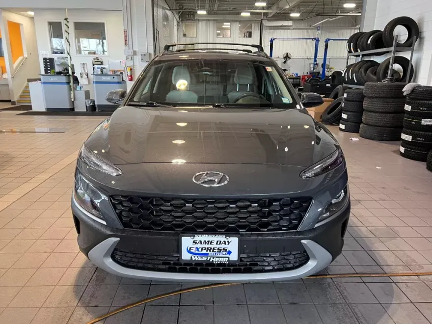 2023 Hyundai Kona SEL photo 1