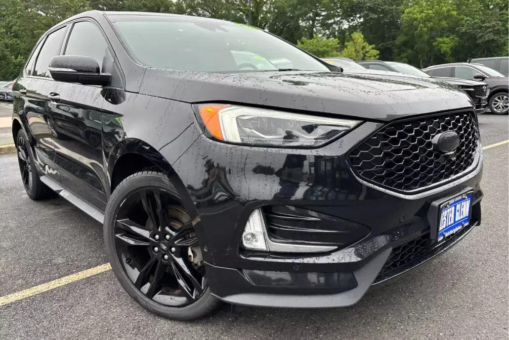 2020 Ford Edge ST photo 1