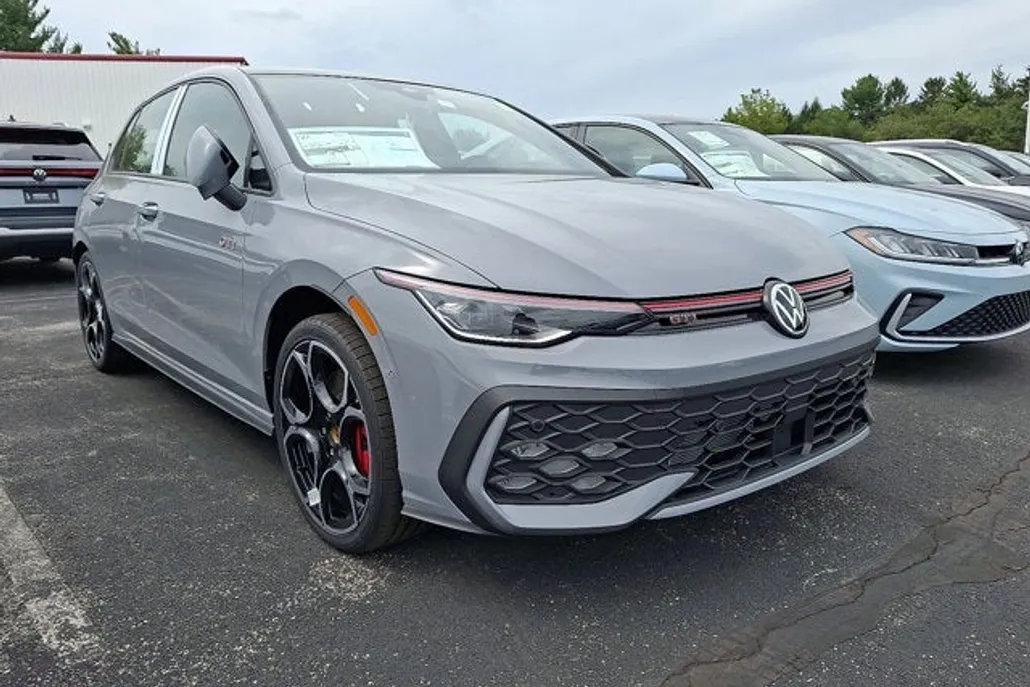 2025 Volkswagen Golf GTI Autobahn photo 1