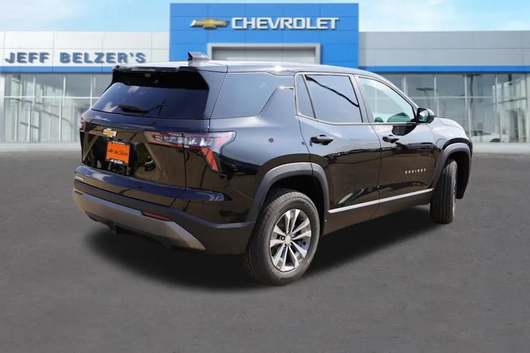 2026 Chevrolet Equinox LT photo 1
