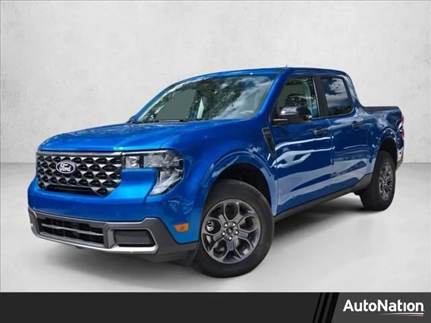 2025 Ford Maverick XLT photo 1