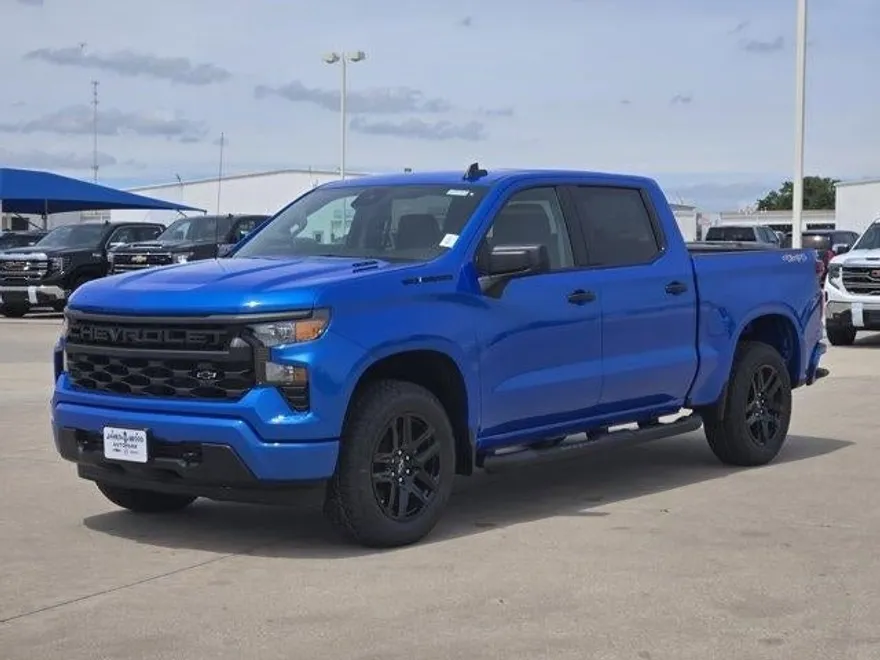 2025 Chevrolet Silverado 1500 Custom photo 1