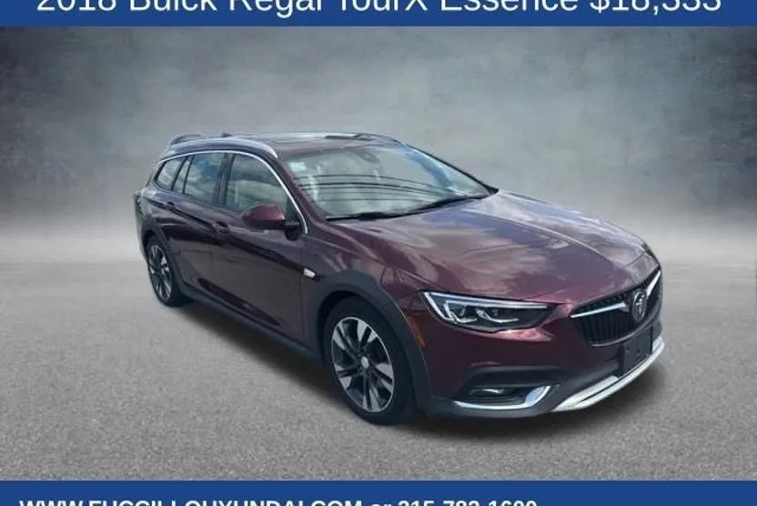 2018 Buick Regal TourX Essence photo 1