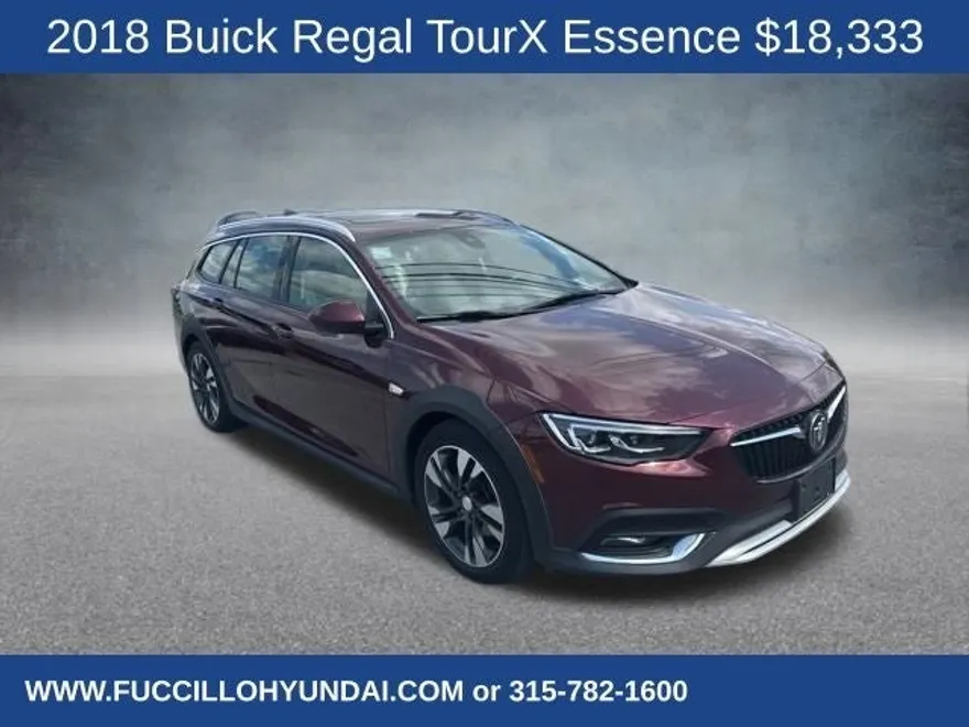 2018 Buick Regal TourX Essence photo 1