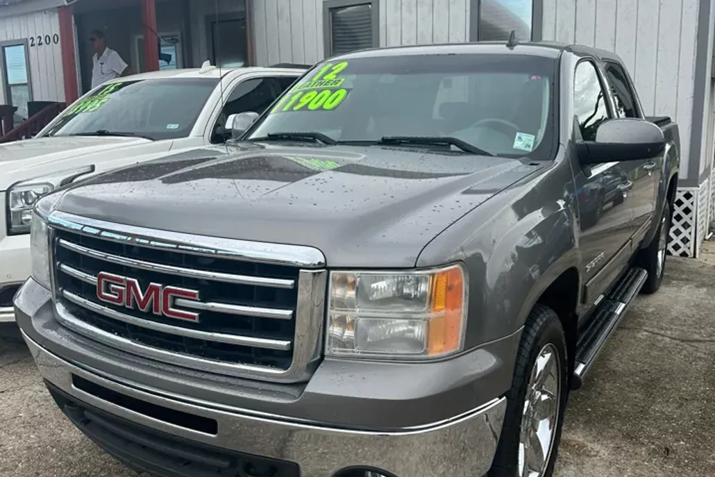 2012 Gmc Sierra 1500 SLT photo 1