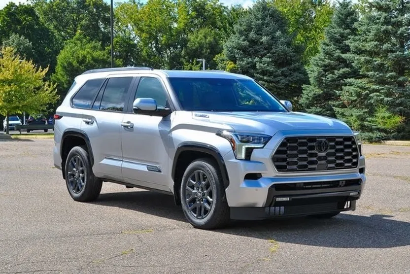 2026 Toyota Sequoia Platinum photo 1