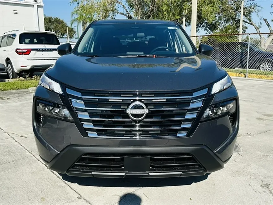 2025 Nissan Rogue S photo 1