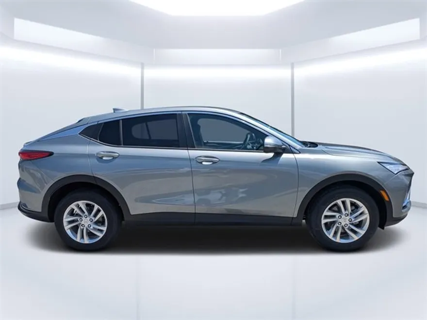 2025 Buick Envista Preferred photo 1