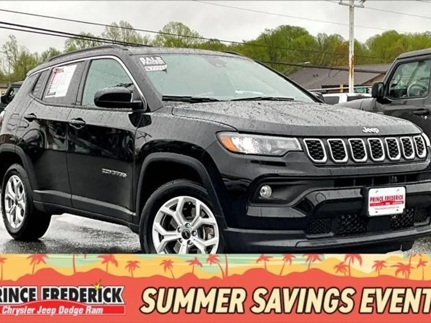 2025 Jeep Compass Latitude photo 1