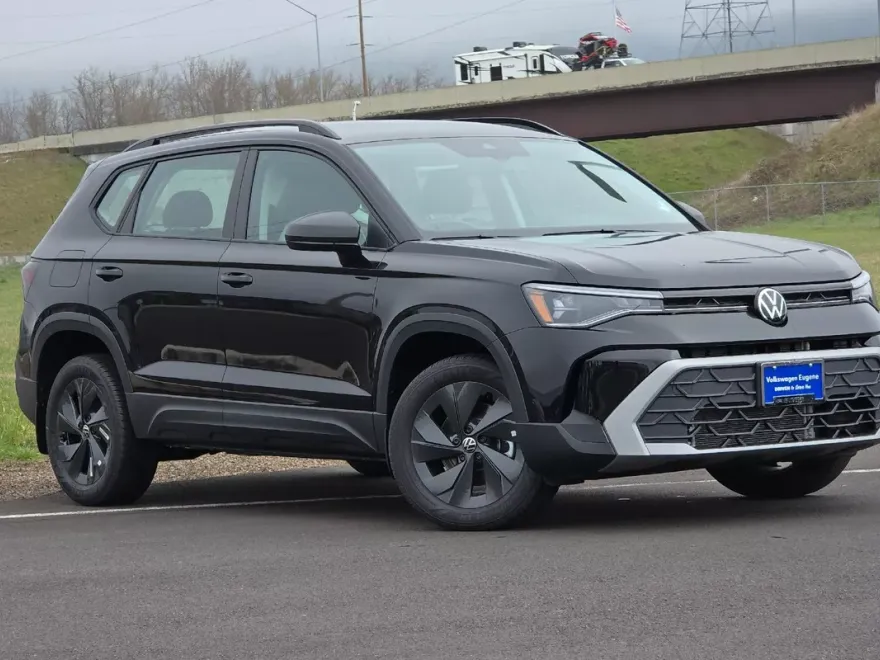 2025 Volkswagen Taos S photo 1