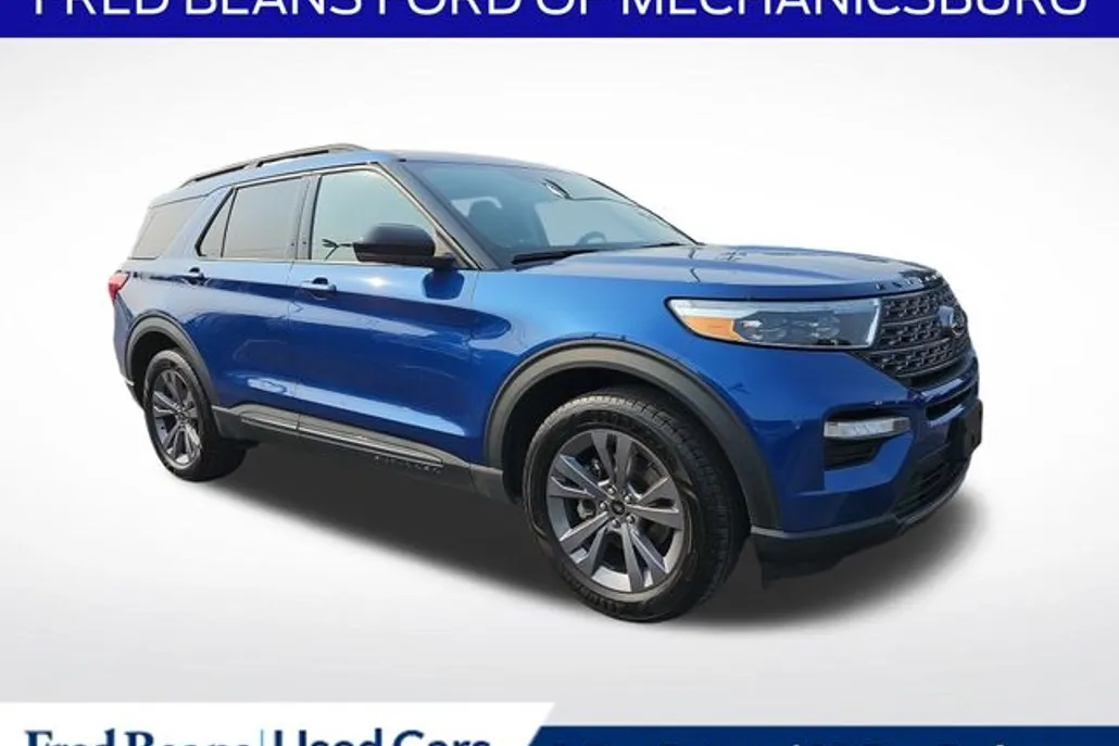 2022 Ford Explorer XLT photo 1