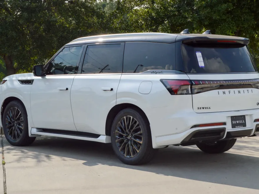 2026 Infiniti QX80 photo 1