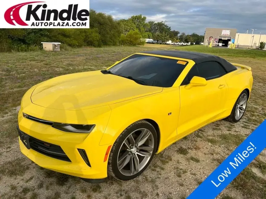 2016 Chevrolet Camaro 1LT photo 1