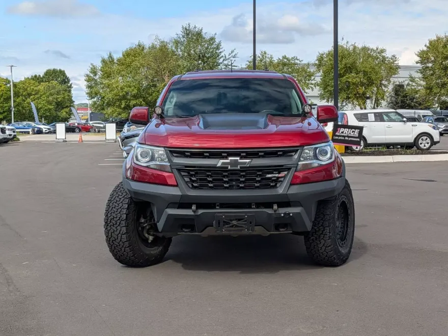 2020 Chevrolet Colorado ZR2 photo 2