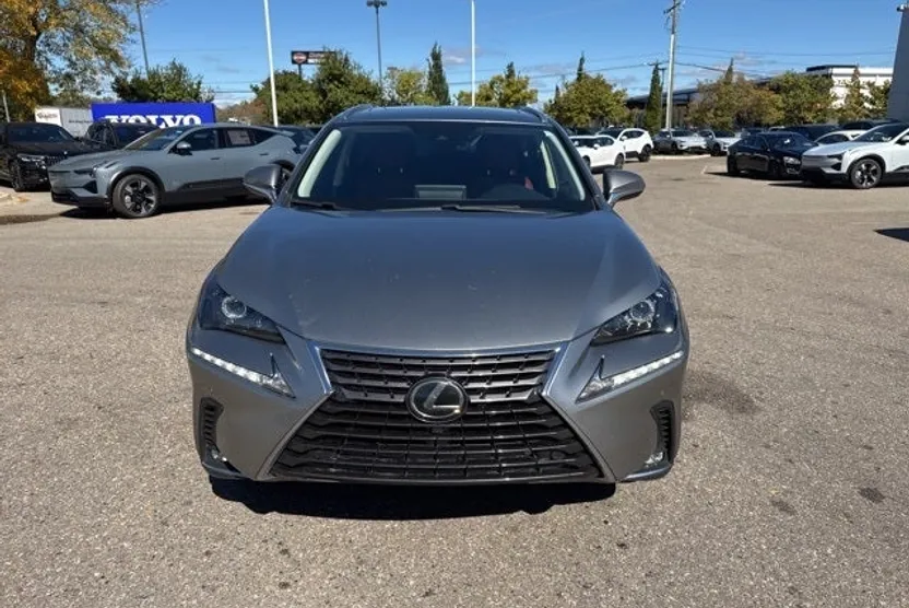 2021 Lexus NX 300 photo 1