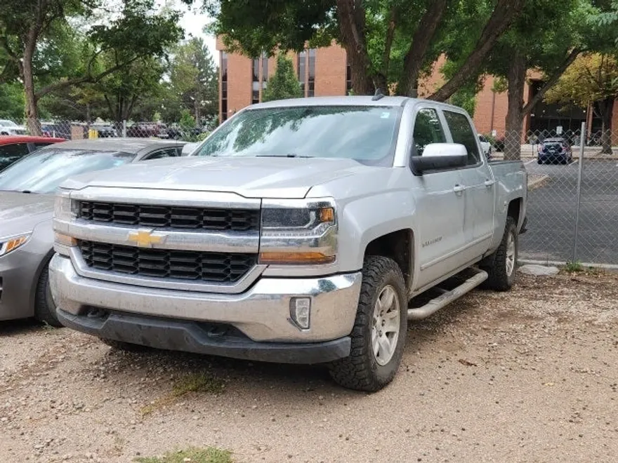 2018 Chevrolet Silverado 1500 LT1 photo 1