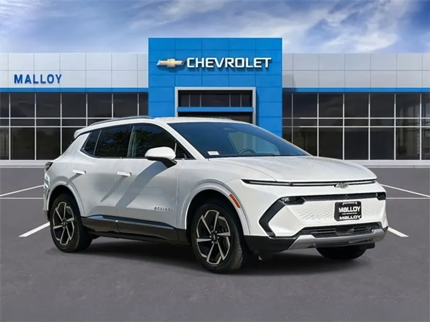 2024 Chevrolet Equinox EV 2LT photo 1