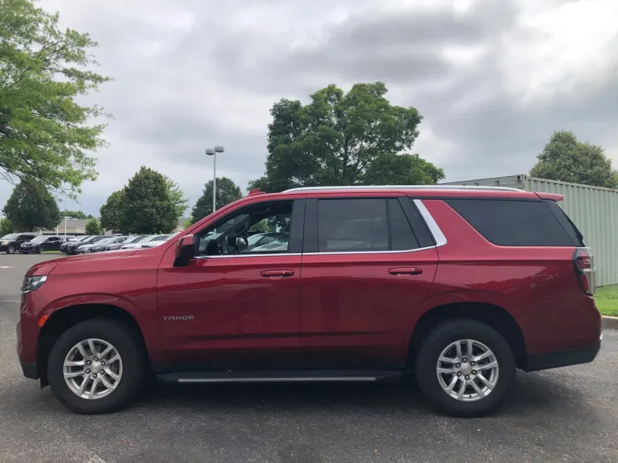 2023 Chevrolet Tahoe LS photo 1