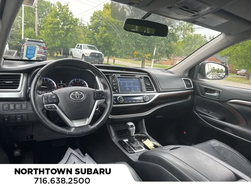2015 Toyota Highlander Limited photo 1
