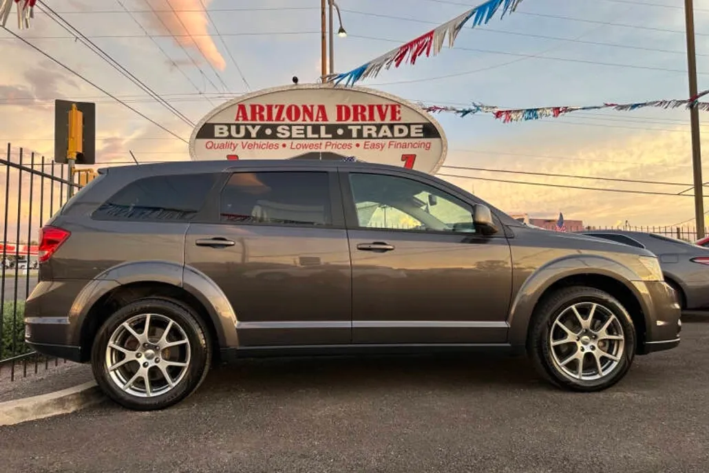 2017 Dodge Journey GT photo 1