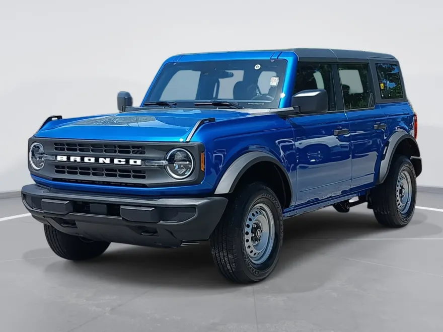 2025 Ford Bronco Base photo 1