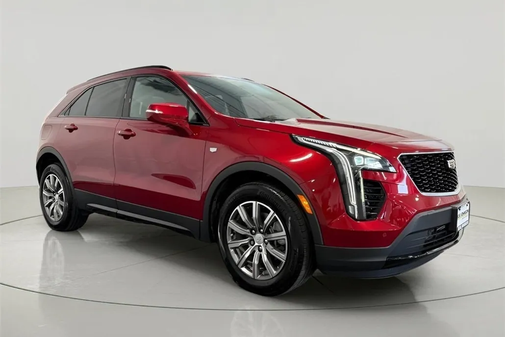 2023 Cadillac XT4 Sport photo 1
