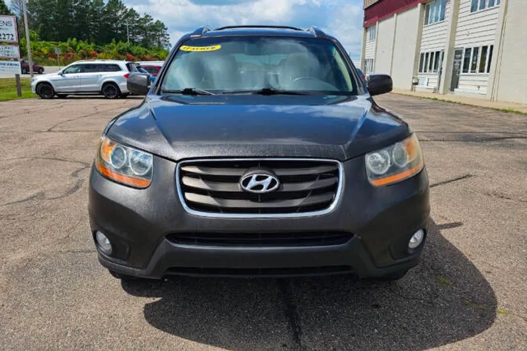 2011 Hyundai Santa Fe Limited photo 1
