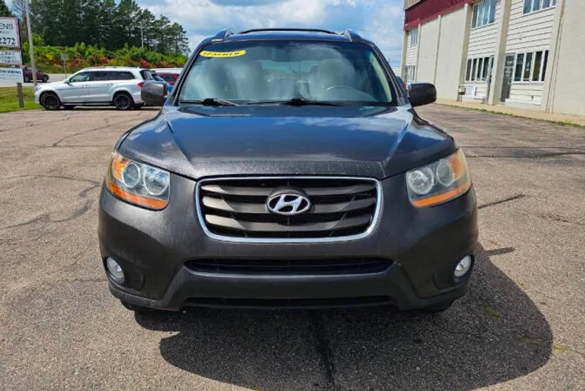 2011 Hyundai Santa Fe Limited photo 1