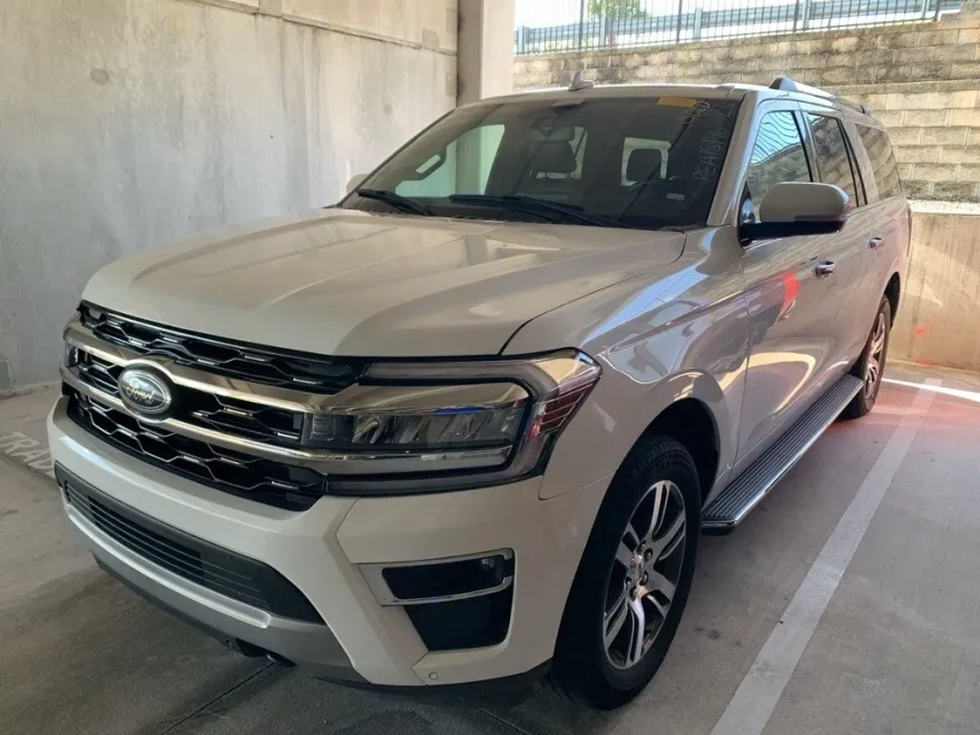 2023 Ford Expedition MAX Limited photo 1