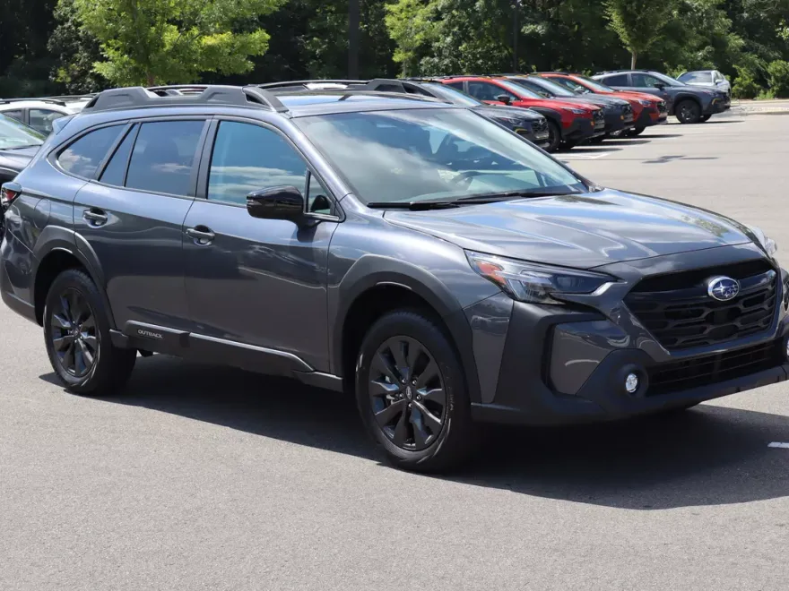 2025 Subaru Outback Onyx Edition photo 1