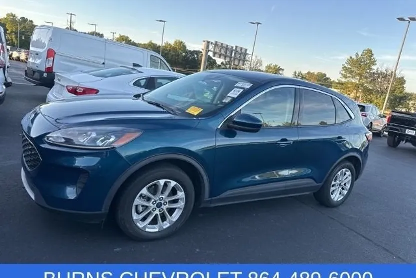 2020 Ford Escape SE photo 1