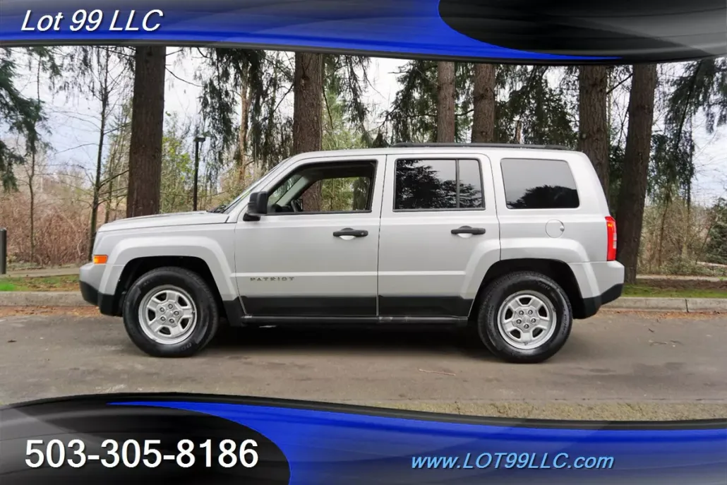 2011 Jeep Patriot Latitude photo 1