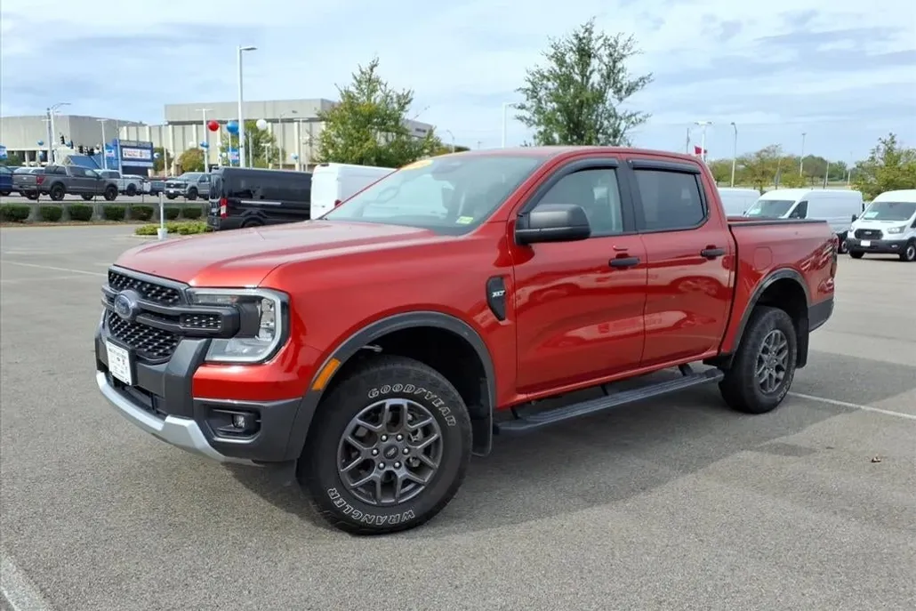 2024 Ford Ranger XLT photo 1