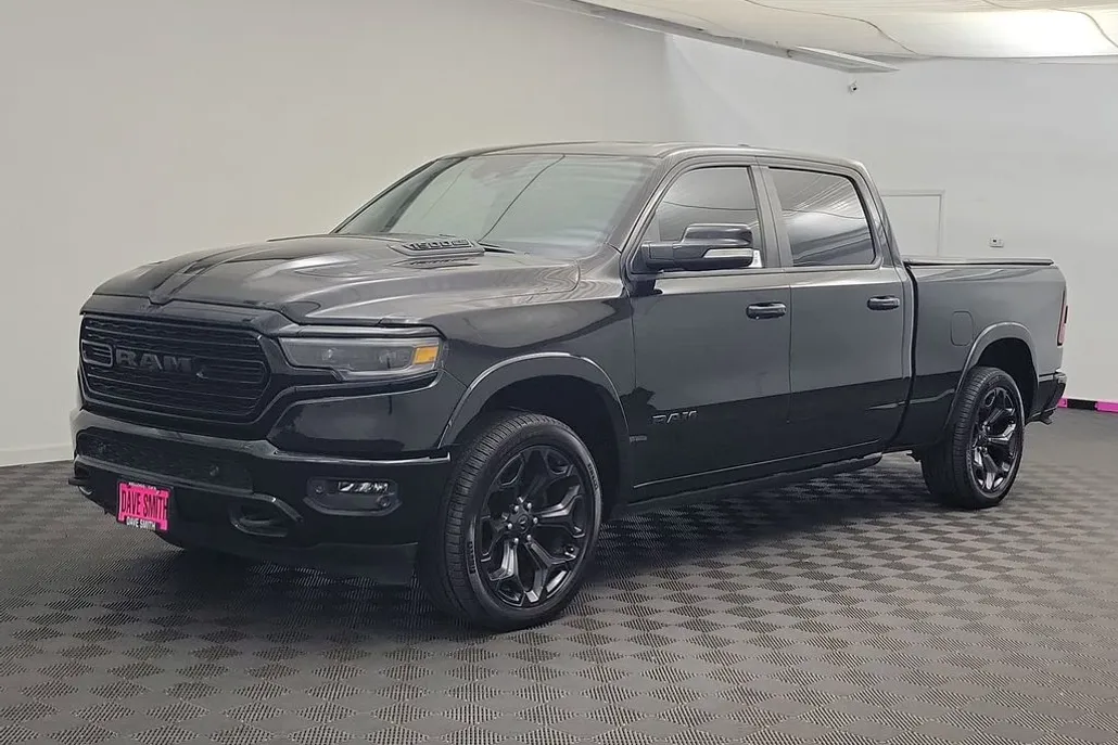 2022 Ram 1500 Limited photo 1