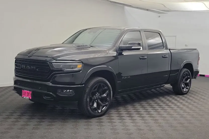 2022 Ram 1500 Limited photo 1