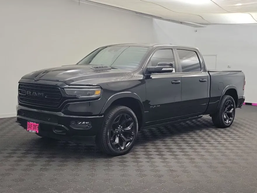 2022 Ram 1500 Limited photo 1