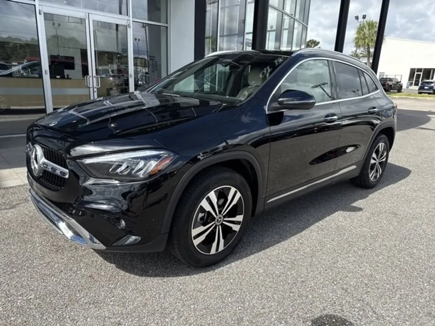 2024 Mercedes Benz GLA 250 photo 1