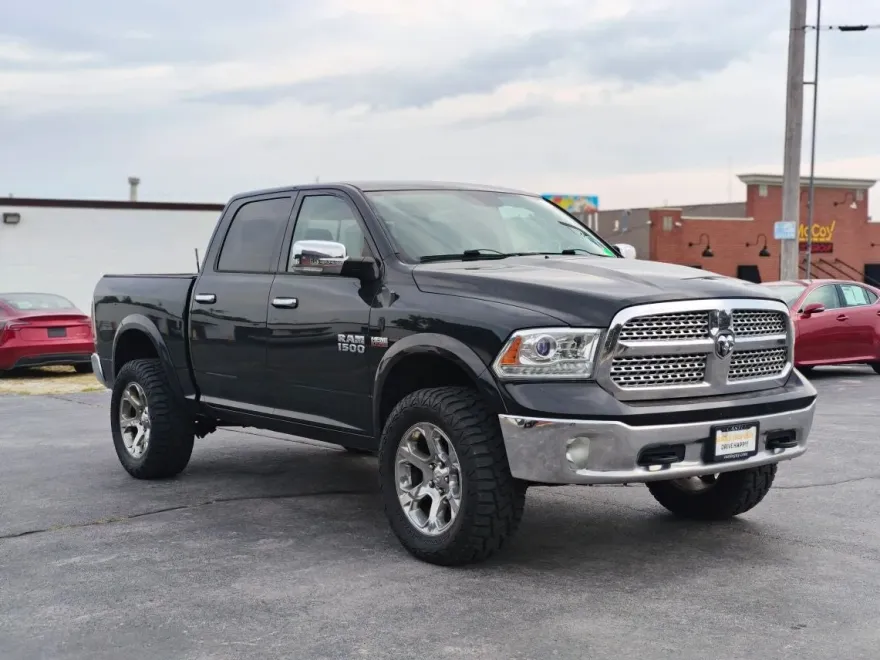 2015 Ram 1500 Laramie photo 1